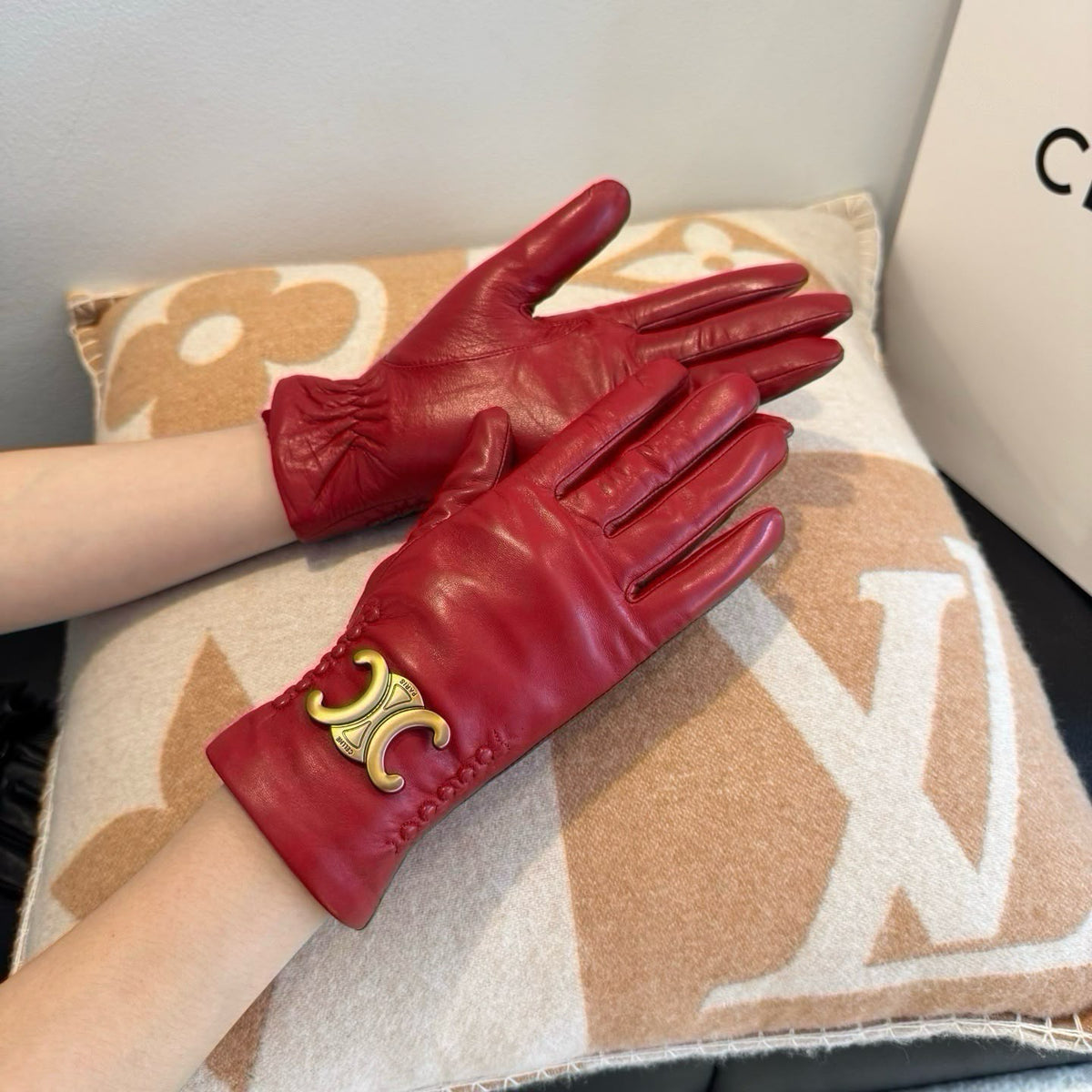 celine Triomphe Lined Gloves