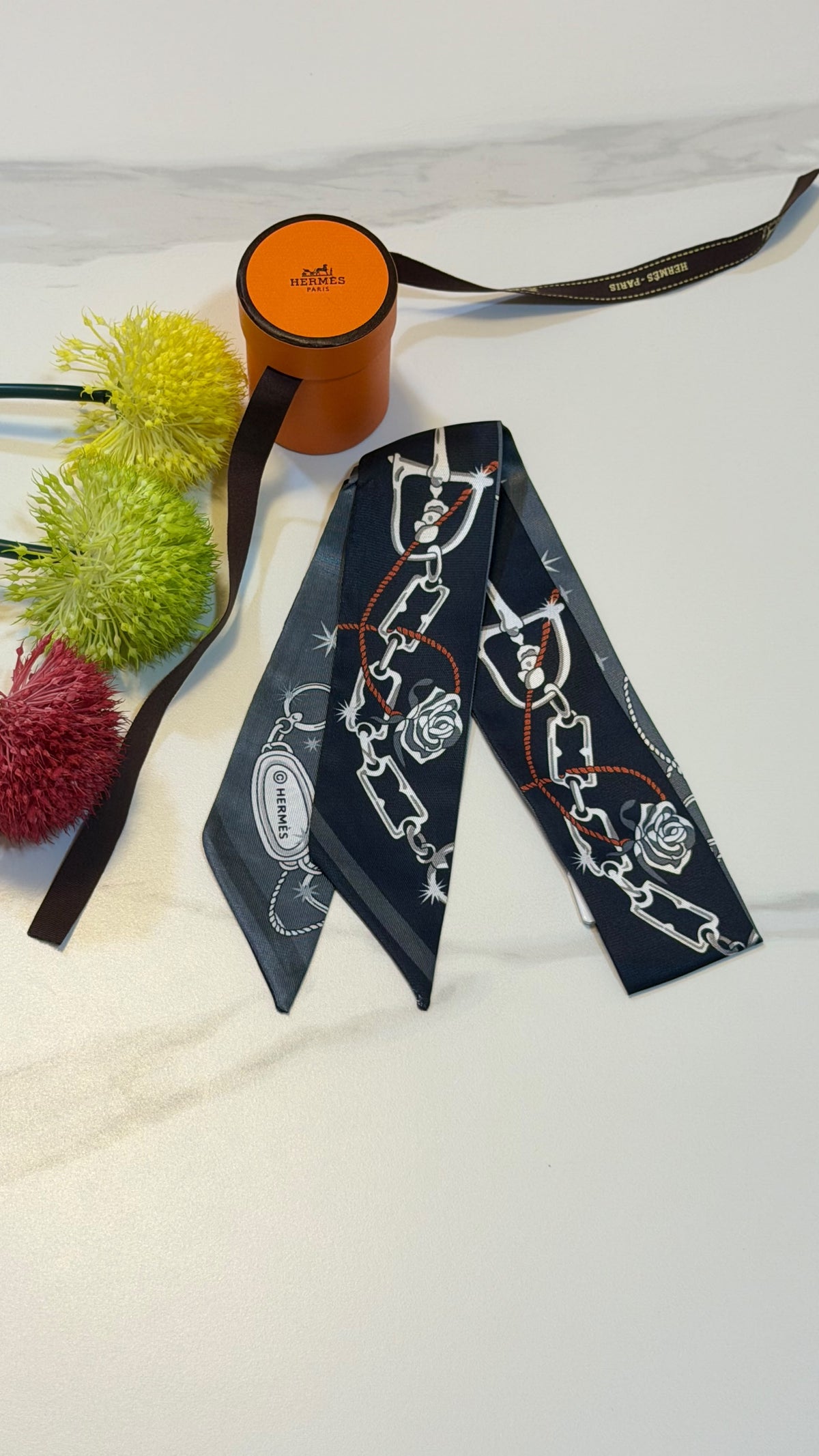 Hermès Chain Rose Twilly Scarf