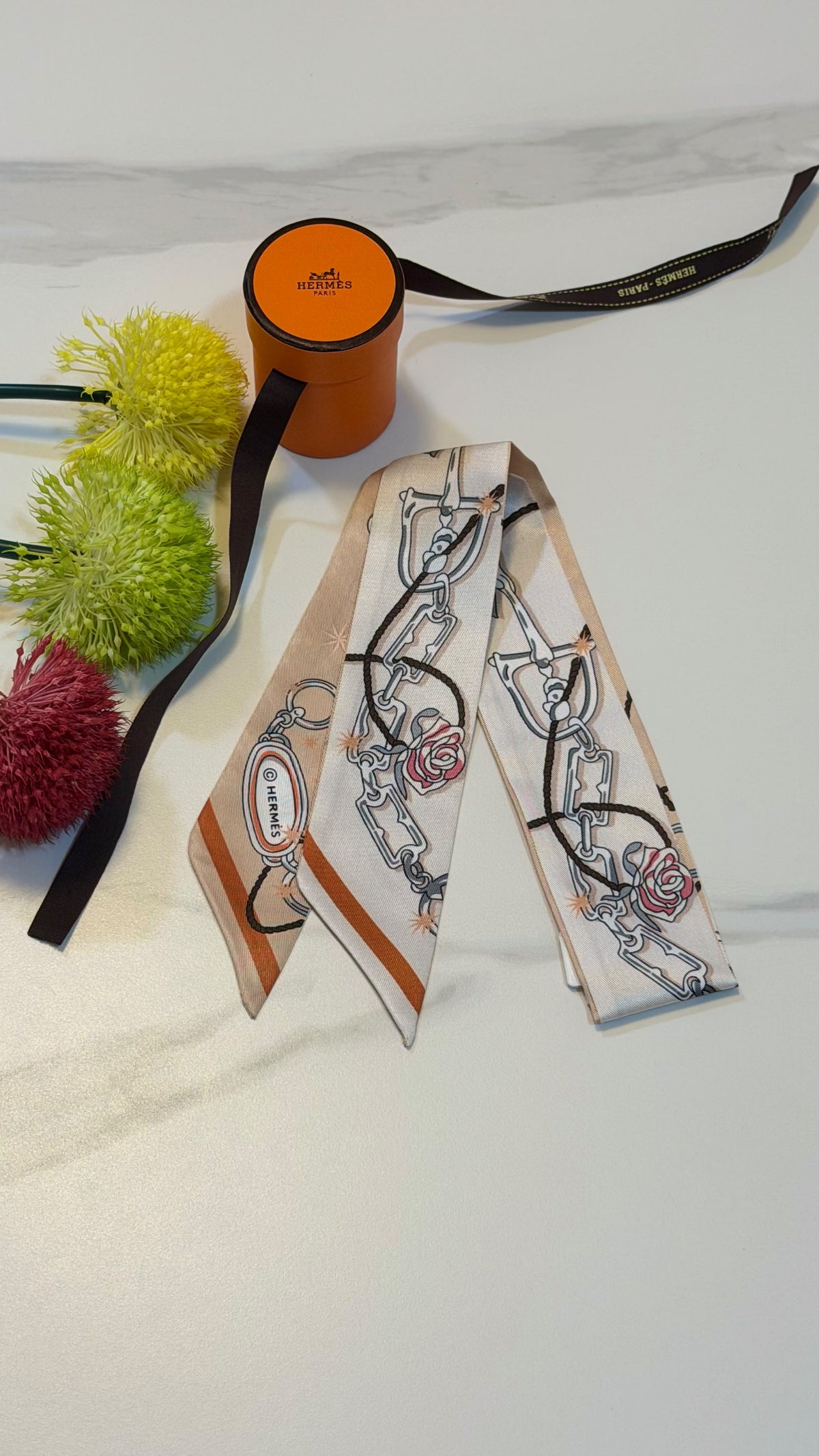 Hermès Chain Rose Twilly Scarf