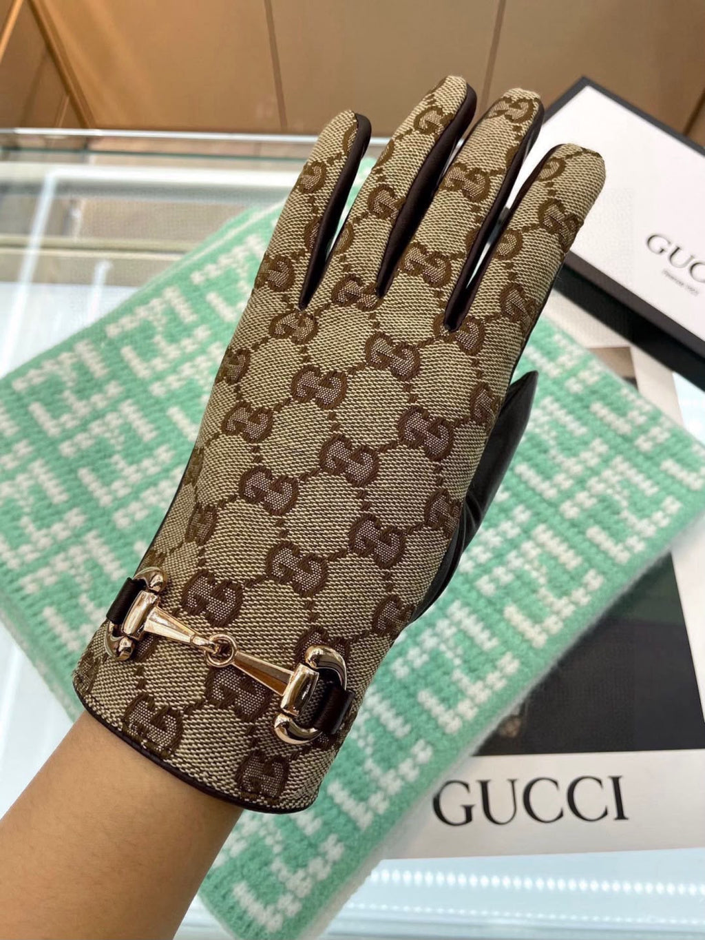 Gucci GG Hardware Gloves
