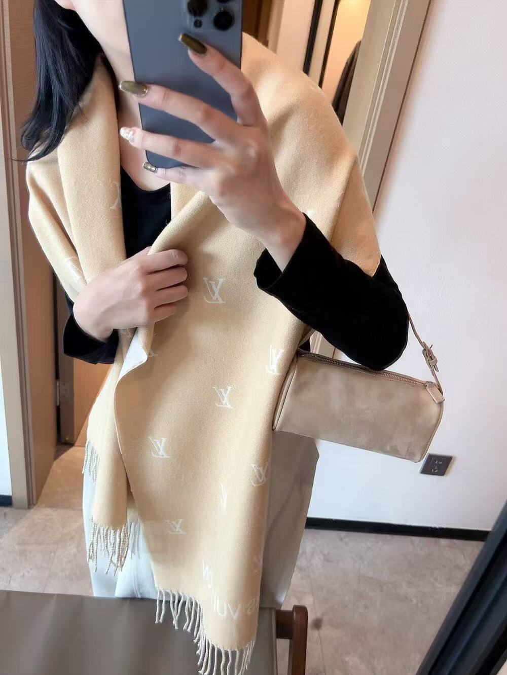 Louis Vuitton Small Logo Fringed Scarf