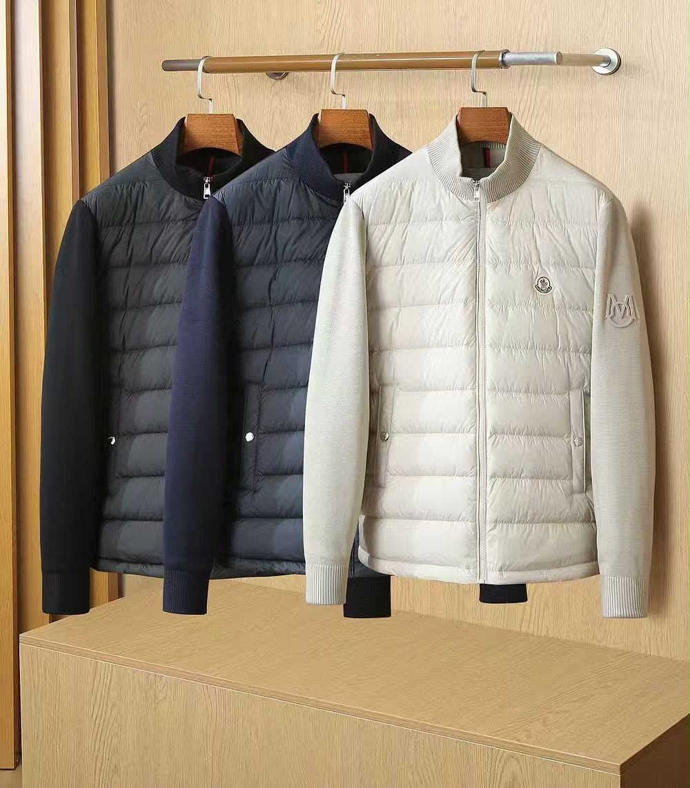 MONCLER Quilted Front Knit Sleeve Zip Jacket