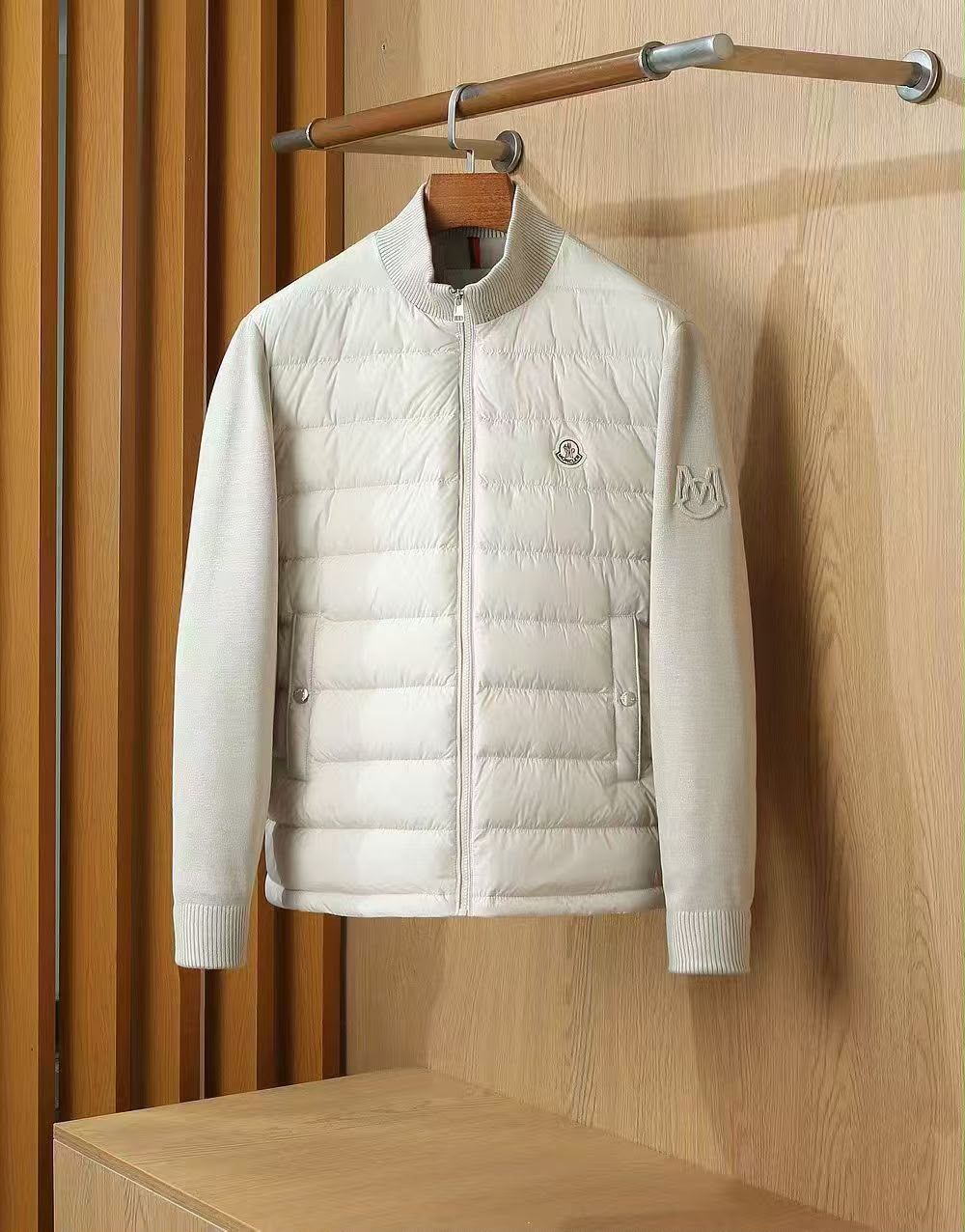 MONCLER Quilted Front Knit Sleeve Zip Jacket