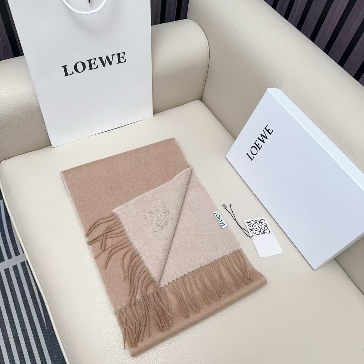 LOEWE Anagram Contrast Fringed Scarf