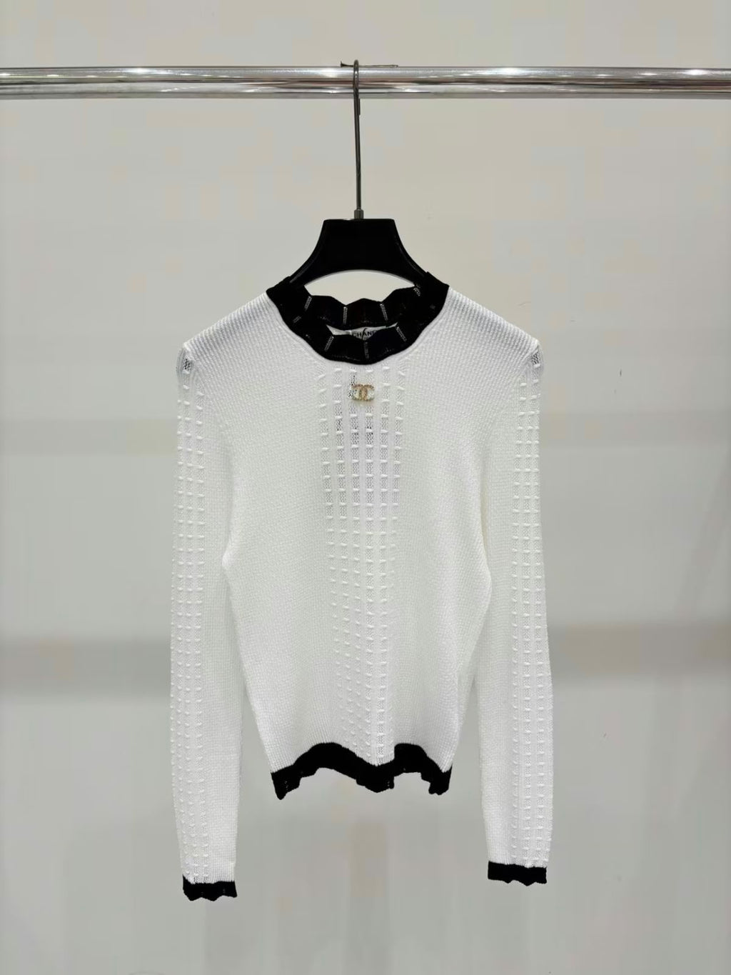 CHANEL Contrast-Trim Knit Sweater