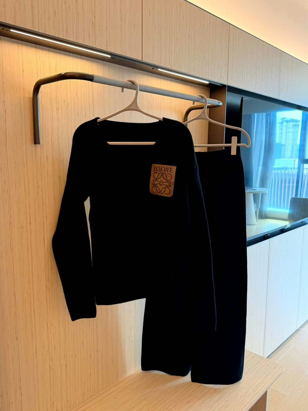 LOEWE V-Neck Knit Set