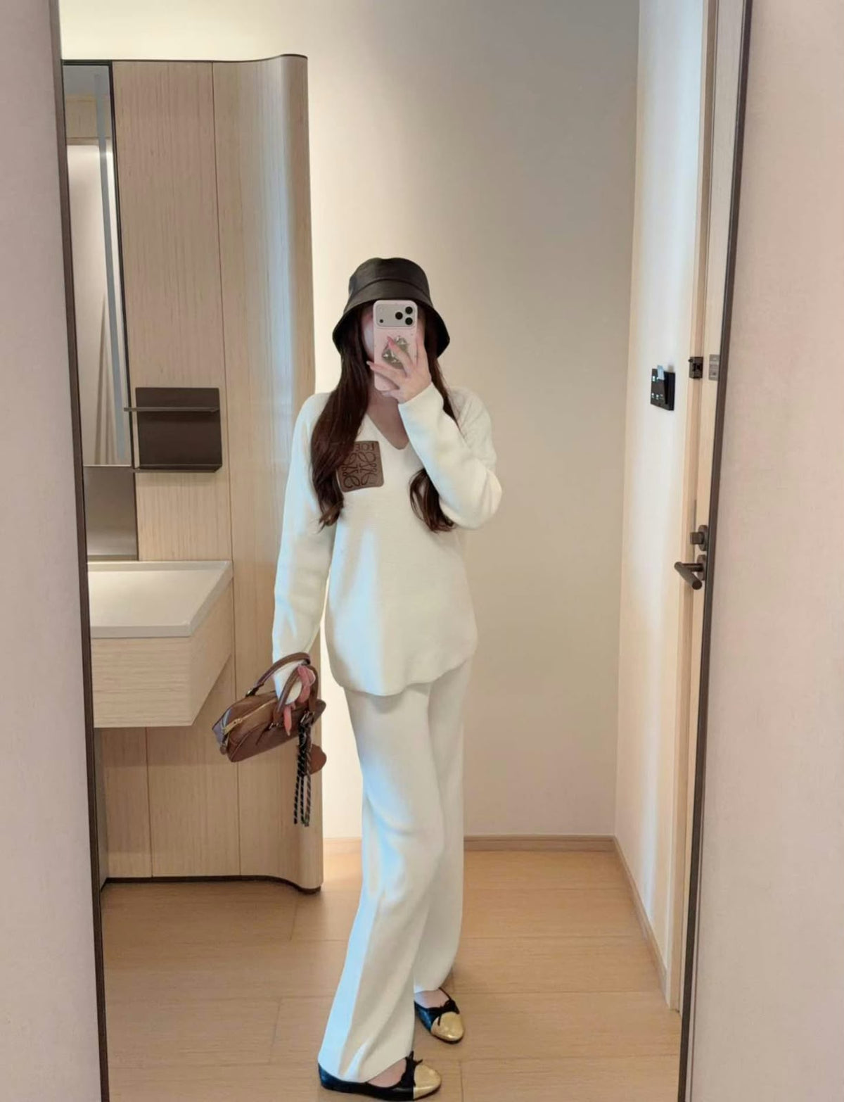 LOEWE V-Neck Knit Set