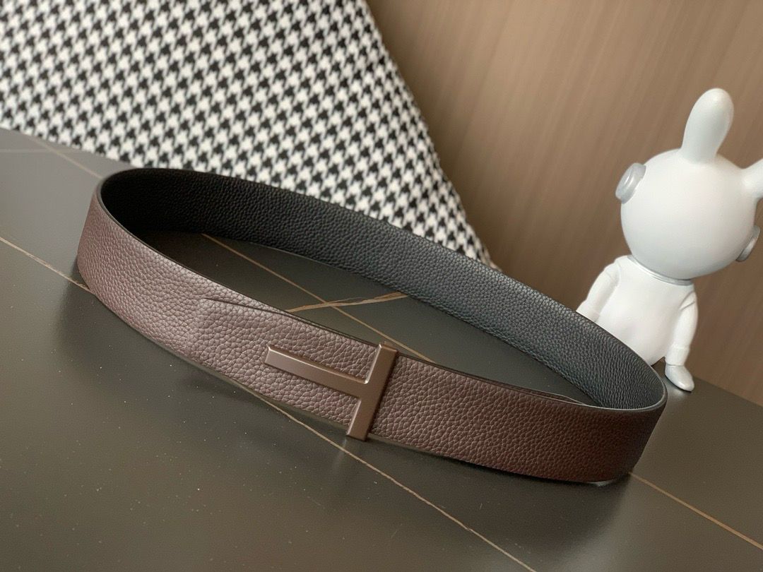 Tom Ford T Buckle Reversible Leather Belt – Grained Leather