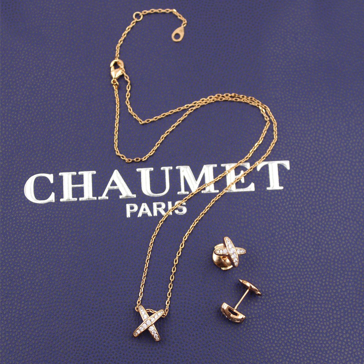 CHAUMET Hortensia Necklace and Earrings Set