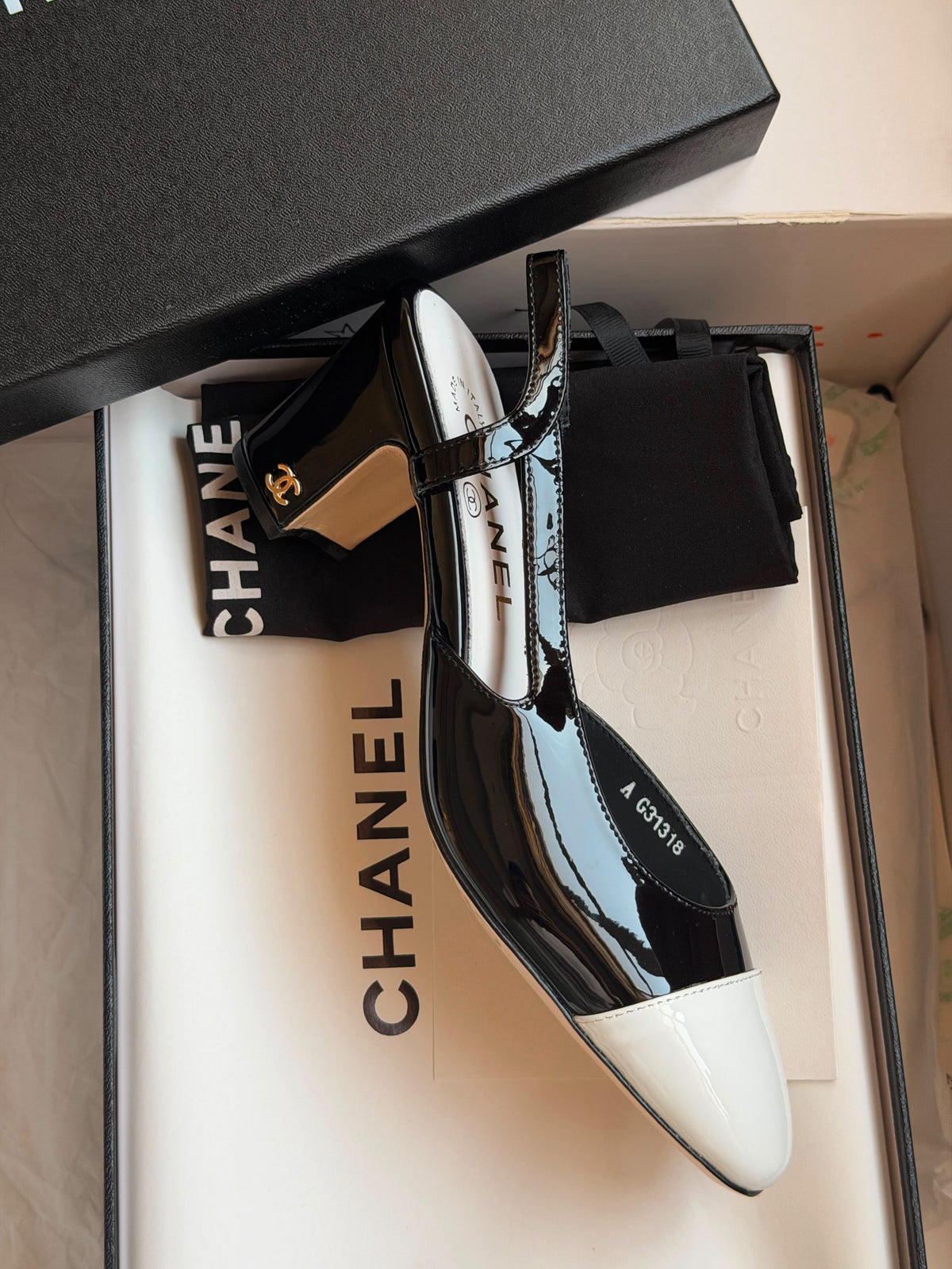 Chanel Patent Calfskin Two-Tone Slingback Pumps