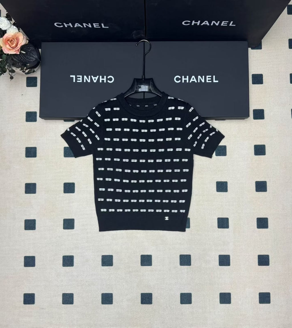 Chanel Short-Sleeved Patterned Knit Sweater