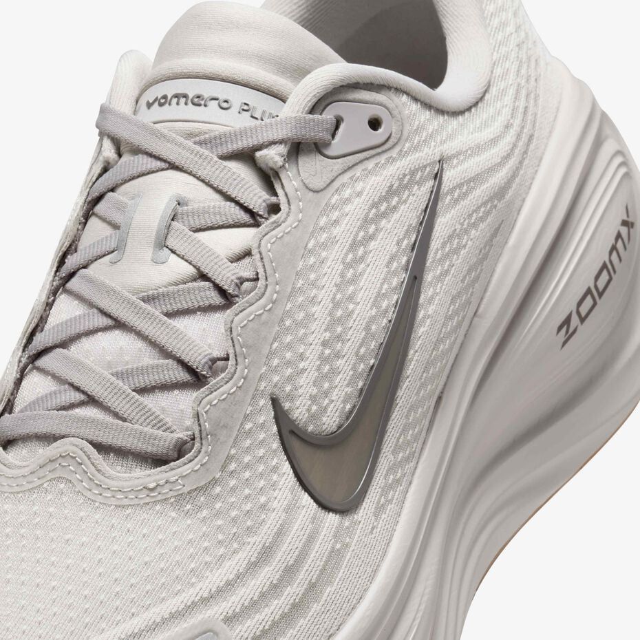 Nike ZoomX Invincible Run