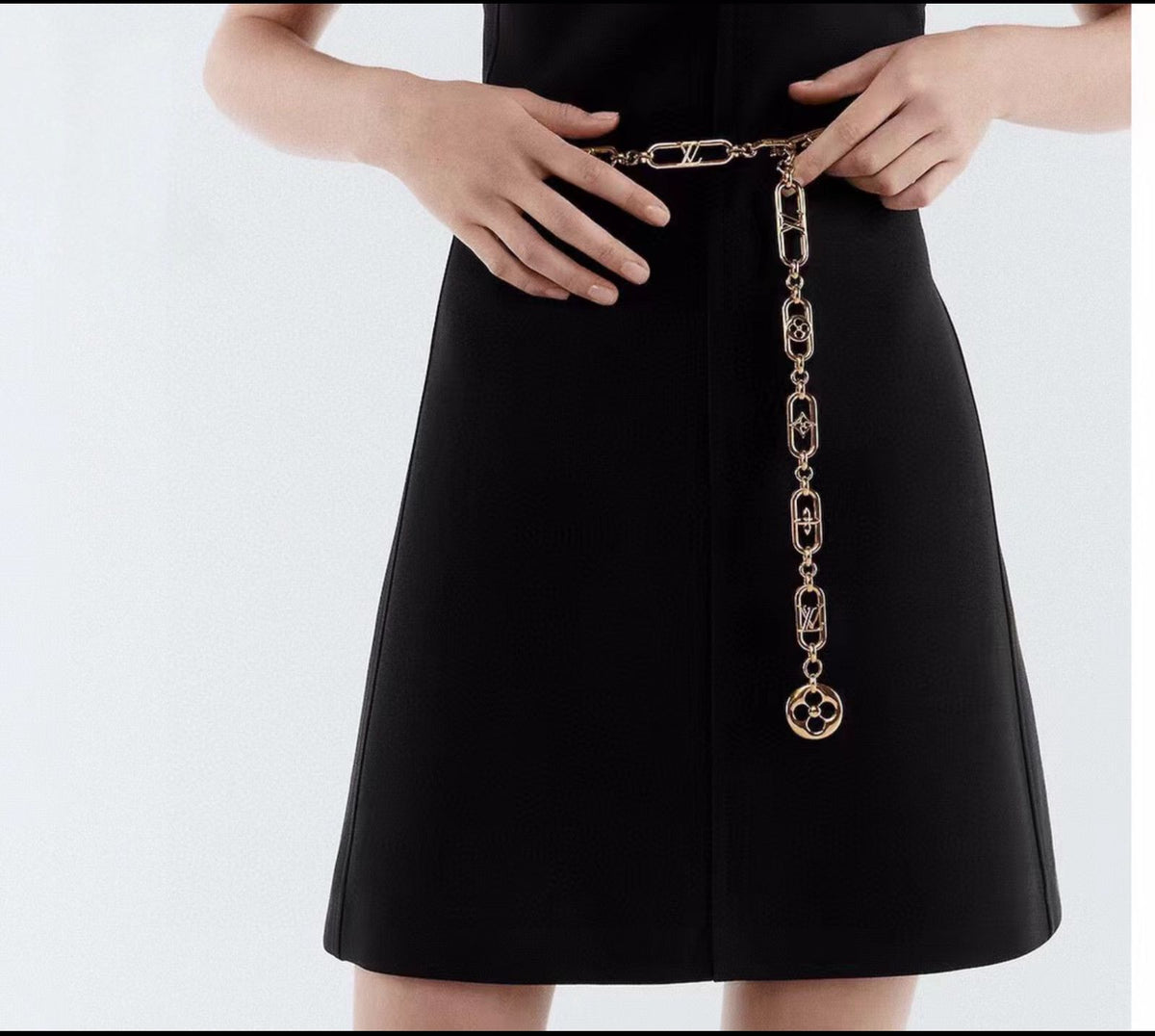 LOUIS VUITTON Monogram Chain Belt