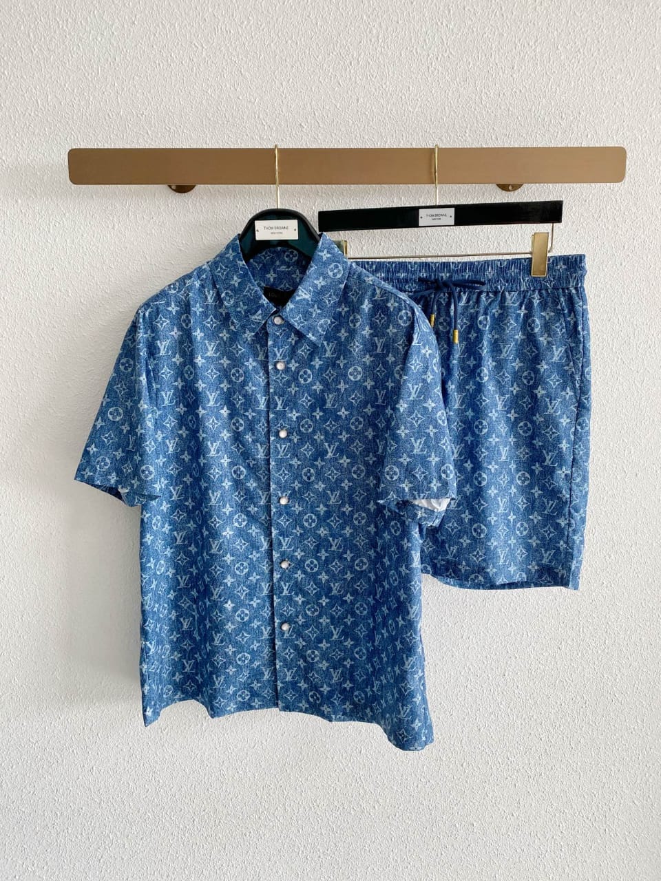 LOUIS VUITTON  Set 
