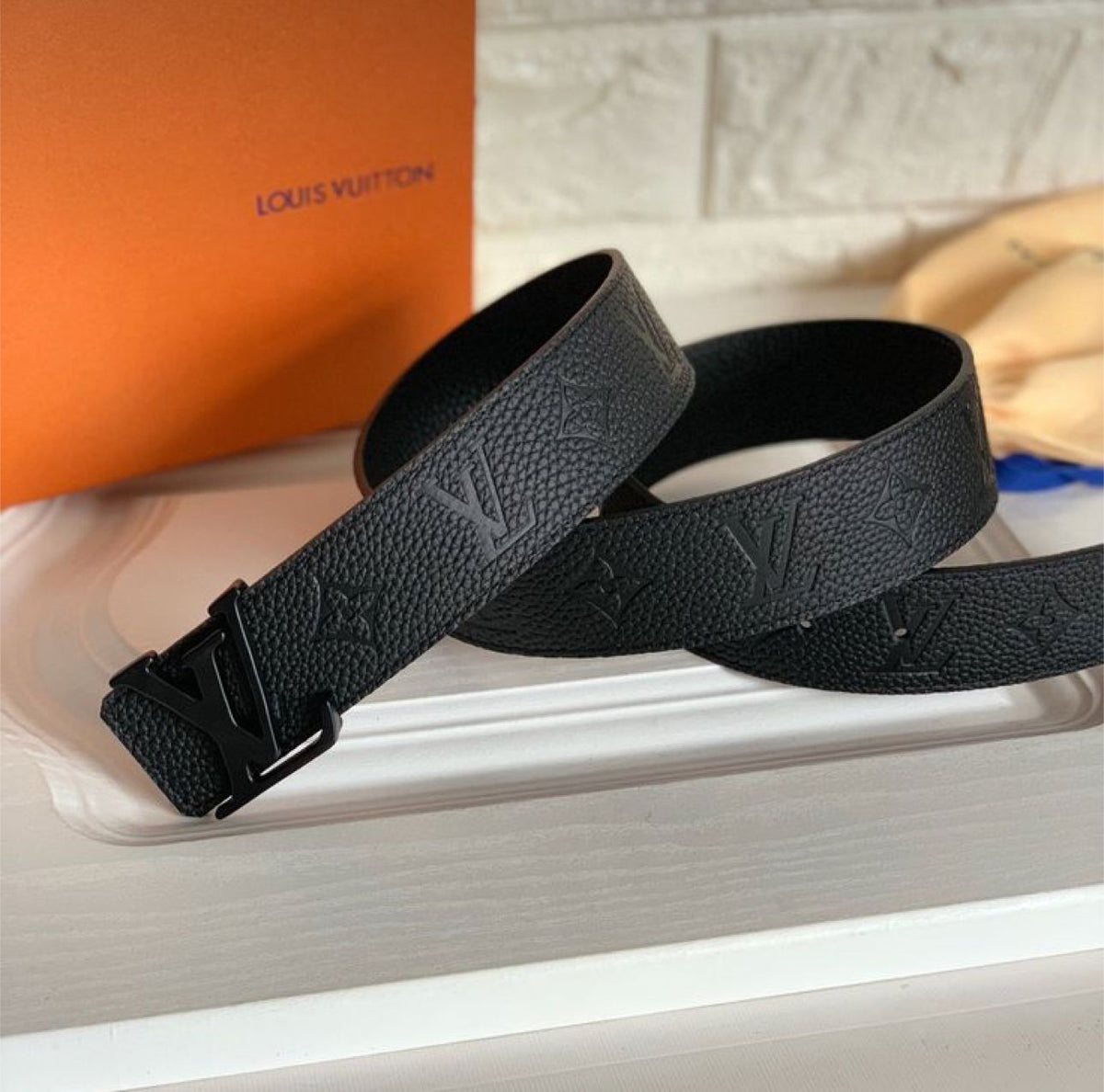 Louis Vuitton – LV Shadow 40mm Reversible Belt