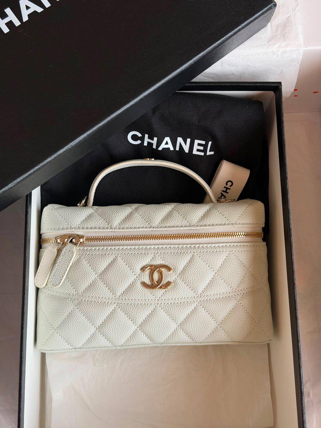 Chanel Quilted Caviar Vanity Case with Handle