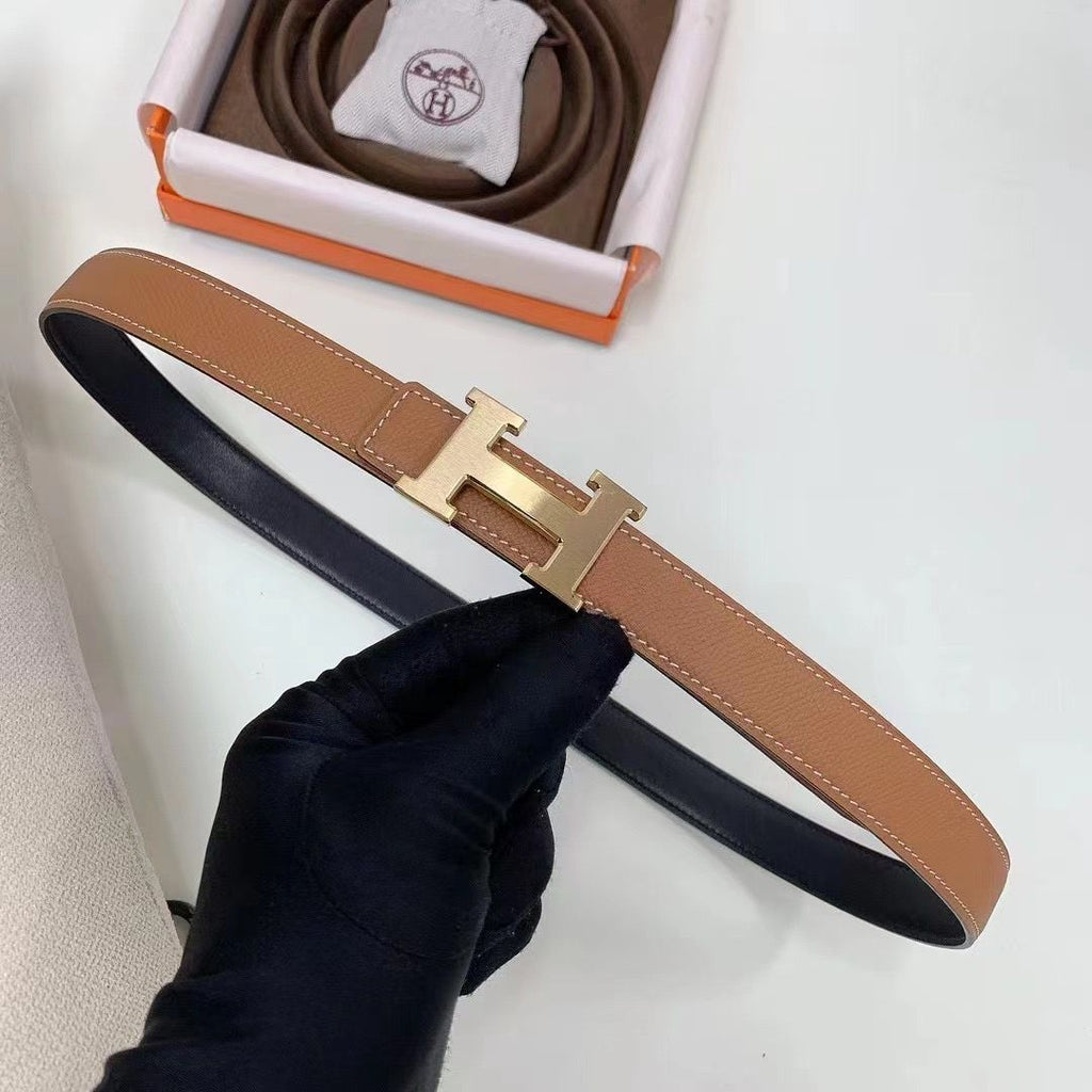 HERMÈS — Constance H Belt Buckle & Reversible Leather Strap