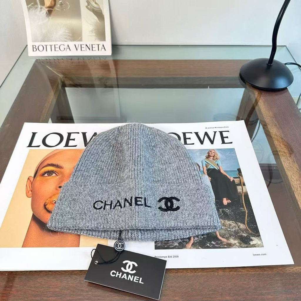 CHANEL Ribbed Logo Beanie