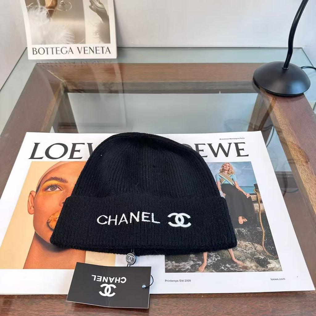 CHANEL Ribbed Logo Beanie