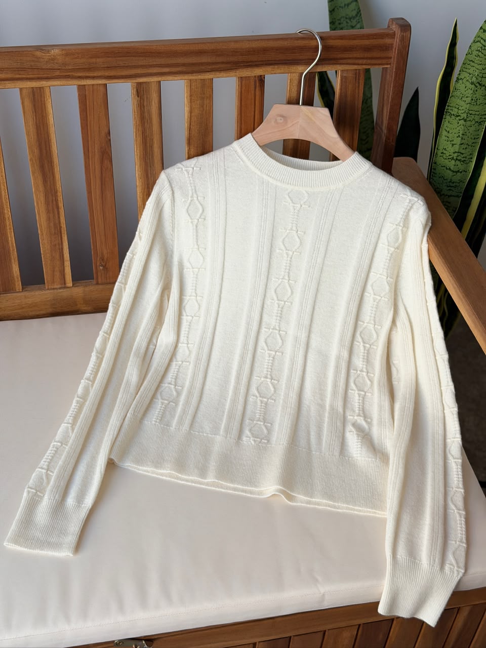 Hermès Cable-Knit Crewneck Sweater with Equestrian Motif