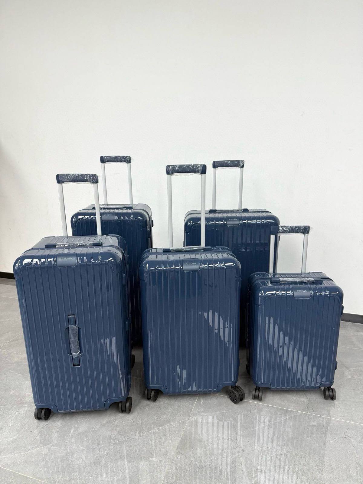 Rimowa Essential Polycarbonate Suitcase Collection Slate Blue Glossy