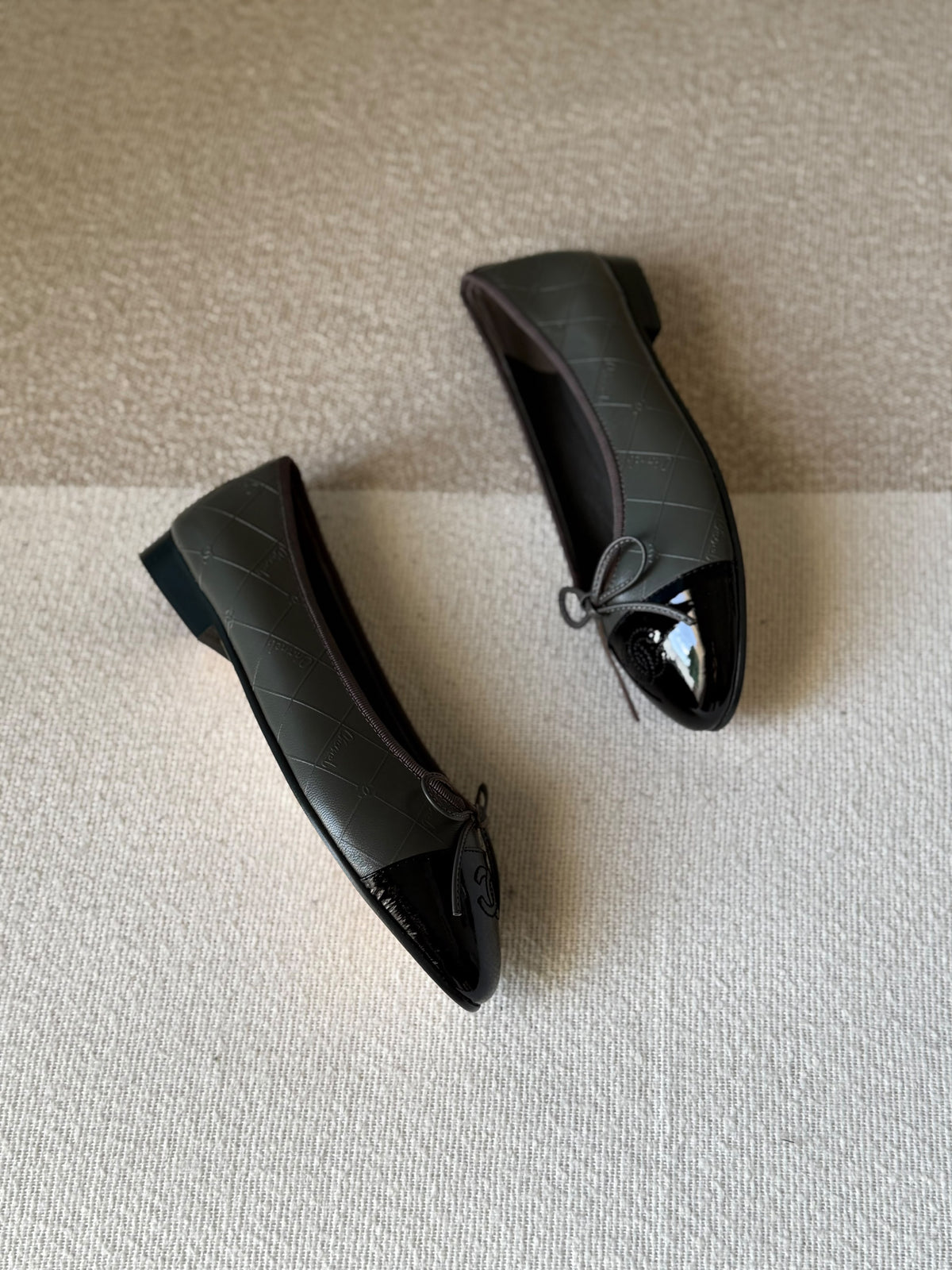 CHANEL Quilted Bow Patent Cap-Toe Ballet Flats
