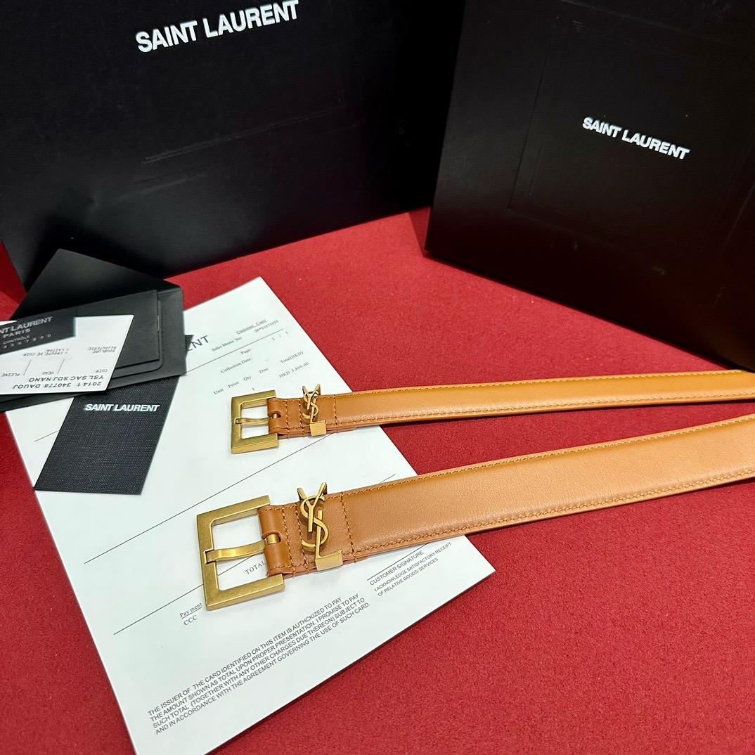 SAINT LAURENT — Cassandre Square Buckle Belt