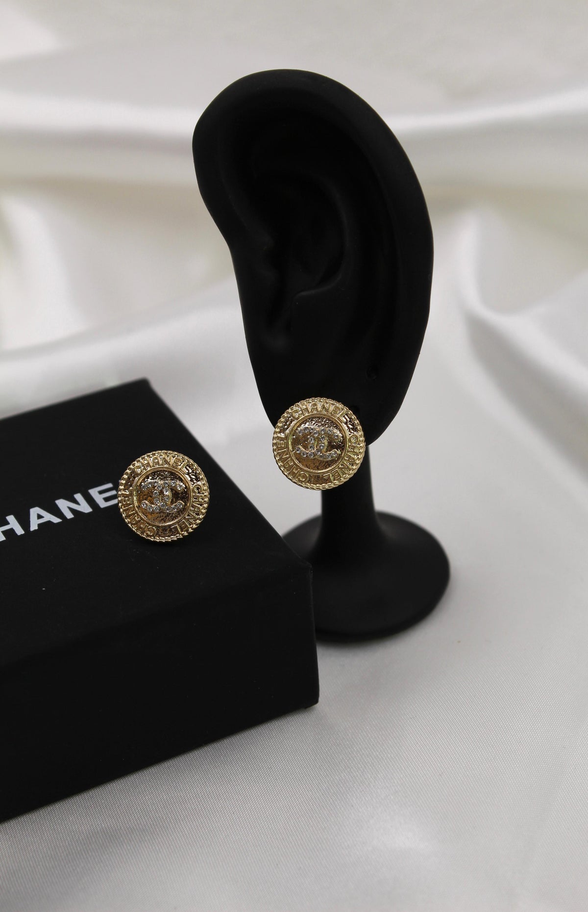 CHANEL – Round CC Crystal Stud Earrings
