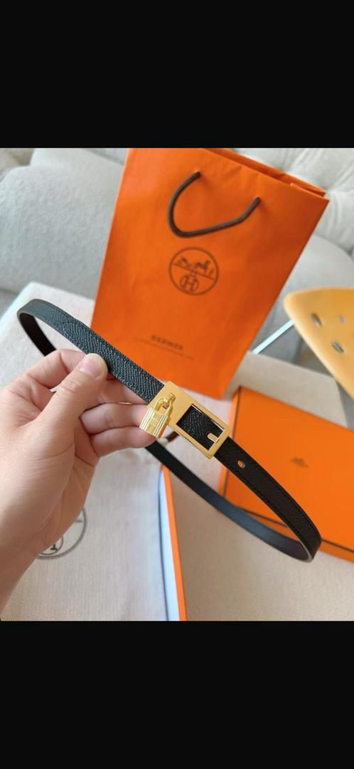 HERMÈS — Kelly 18 Belt
