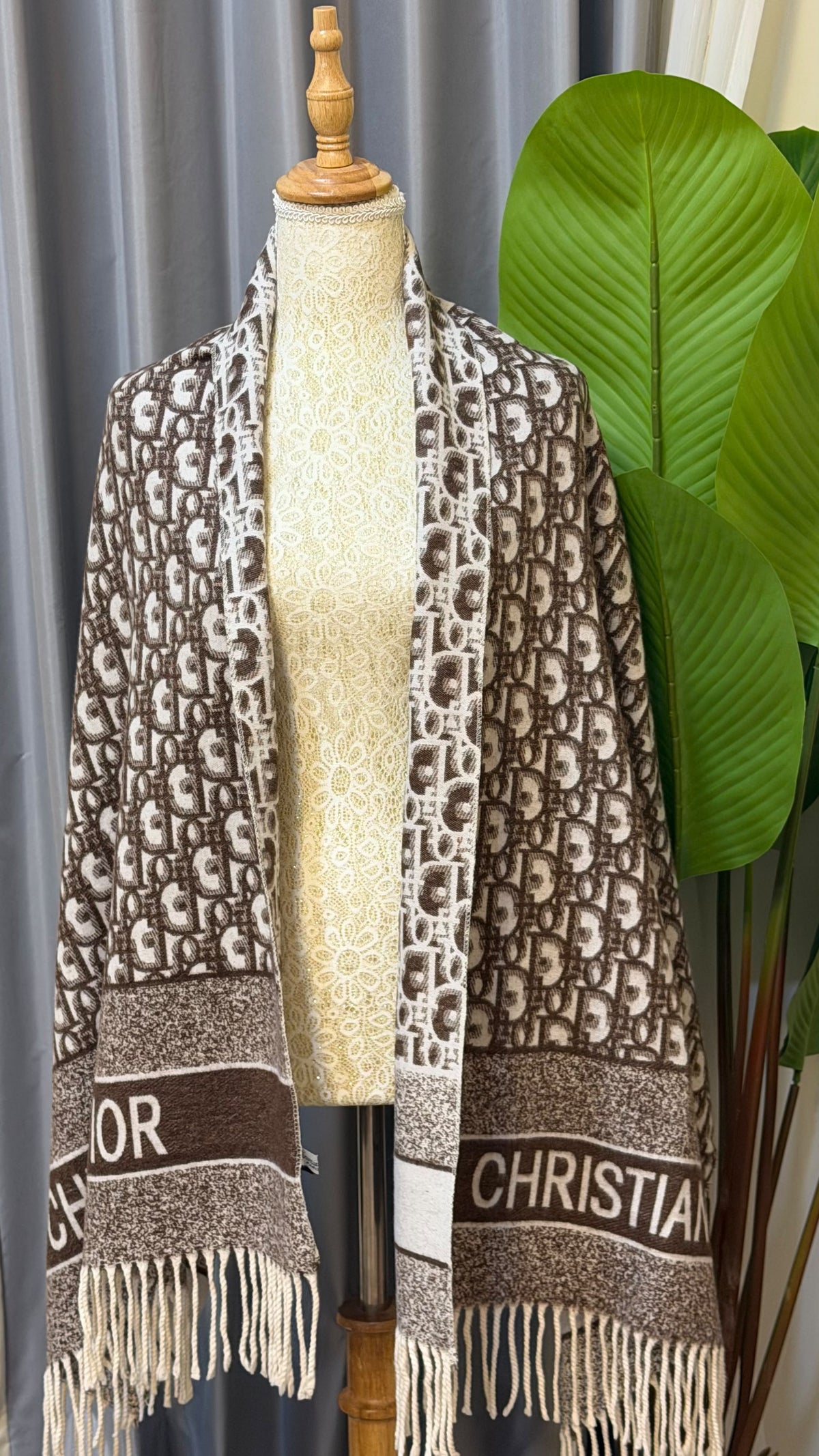 Dior Oblique Contrast Border Fringed Shawl