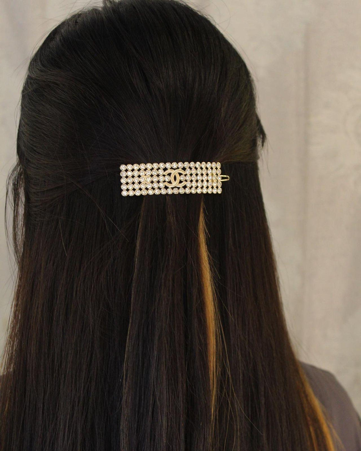 CHANEL – CC Crystal Hair Clip