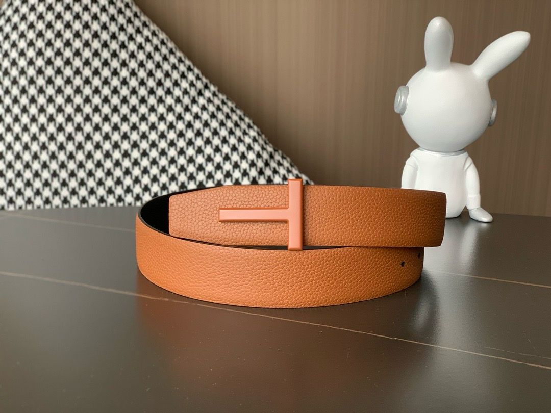 Tom Ford T Buckle Reversible Leather Belt – Grained Leather
