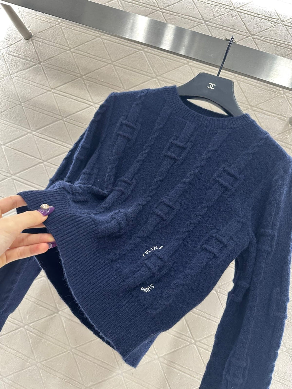 Chains Cashmere