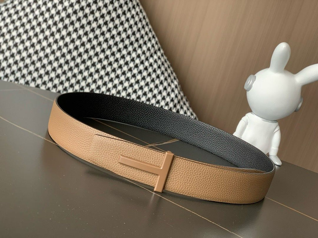 Tom Ford T Buckle Reversible Leather Belt – Grained Leather