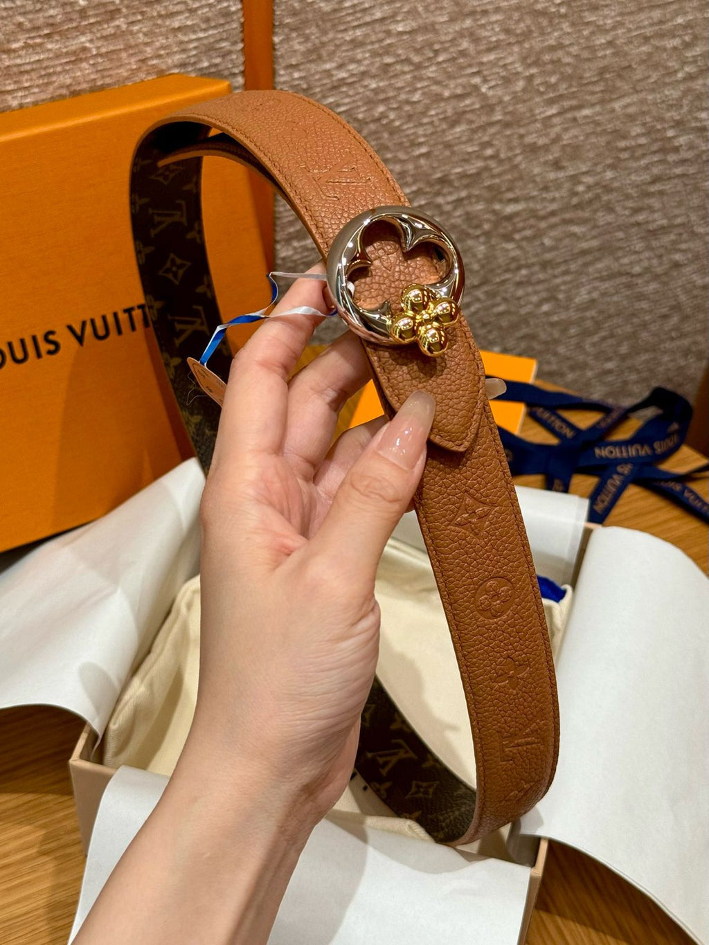 Louis Vuitton LV Bloom Belt