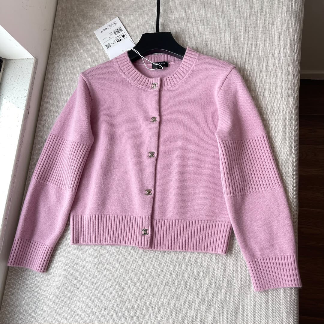 CHANEL Ribbed-Sleeve Button-Front Cardigan
