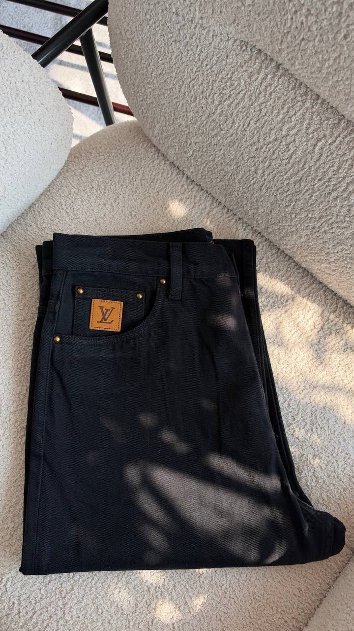 LV Small Back-Pocket Monogram Black Jeans