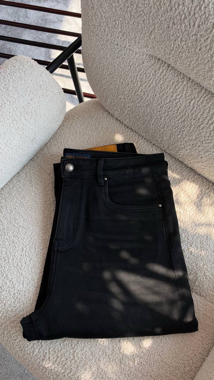 LV Large Back-Pocket Monogram Black Jeans