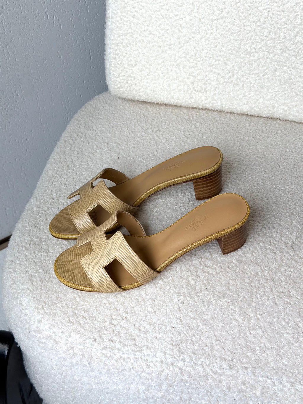HERMES Textured H-Strap Block-Heel Slides