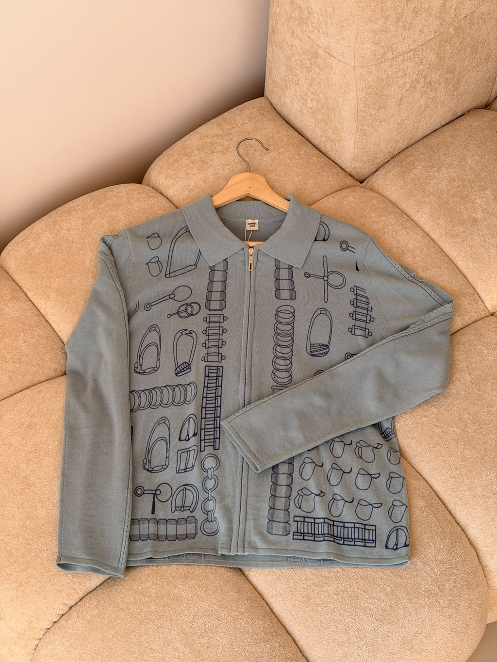 HERMES Equestrian-Motif Collared Zip-Front Top