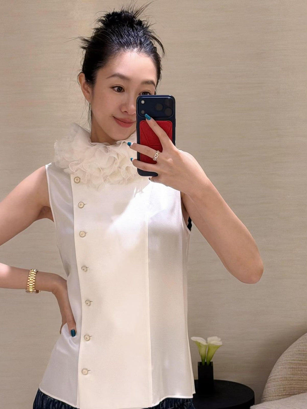 CHANEL Ruffle-Collar Sleeveless Blouse
