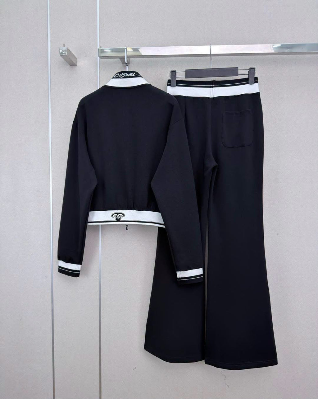 CHANEL Contrast-Trim Zip Jacket and Wide-Leg Trousers Tracksuit