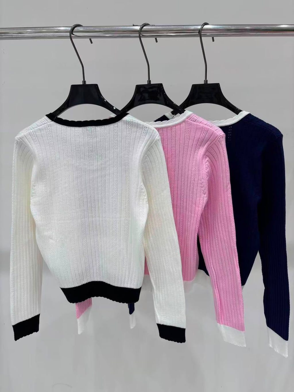 CHANEL Contrast-Trim Scalloped Knit Sweater