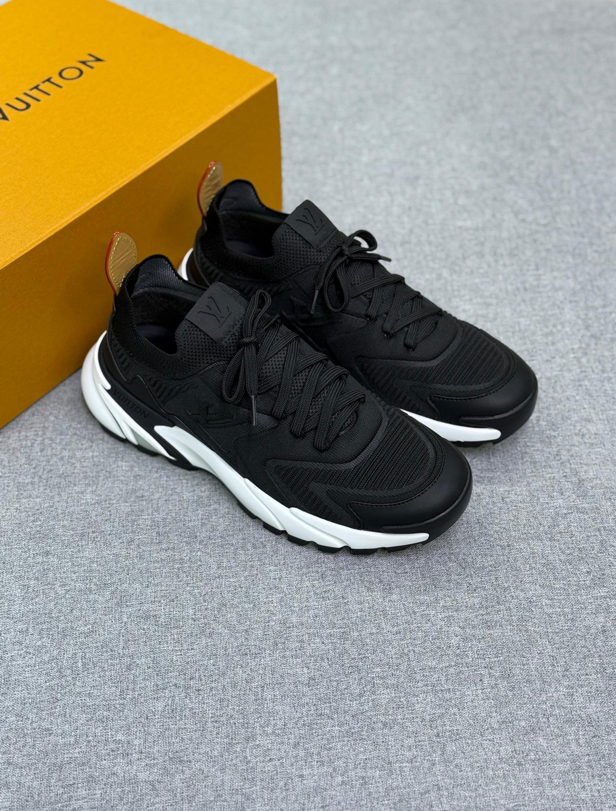 LV Runner Tatic Sneaker