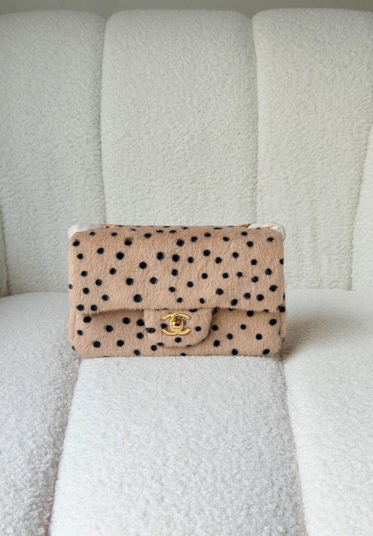 Chanel 26A Classic Flap Bag (20 Cm & 25 Cm