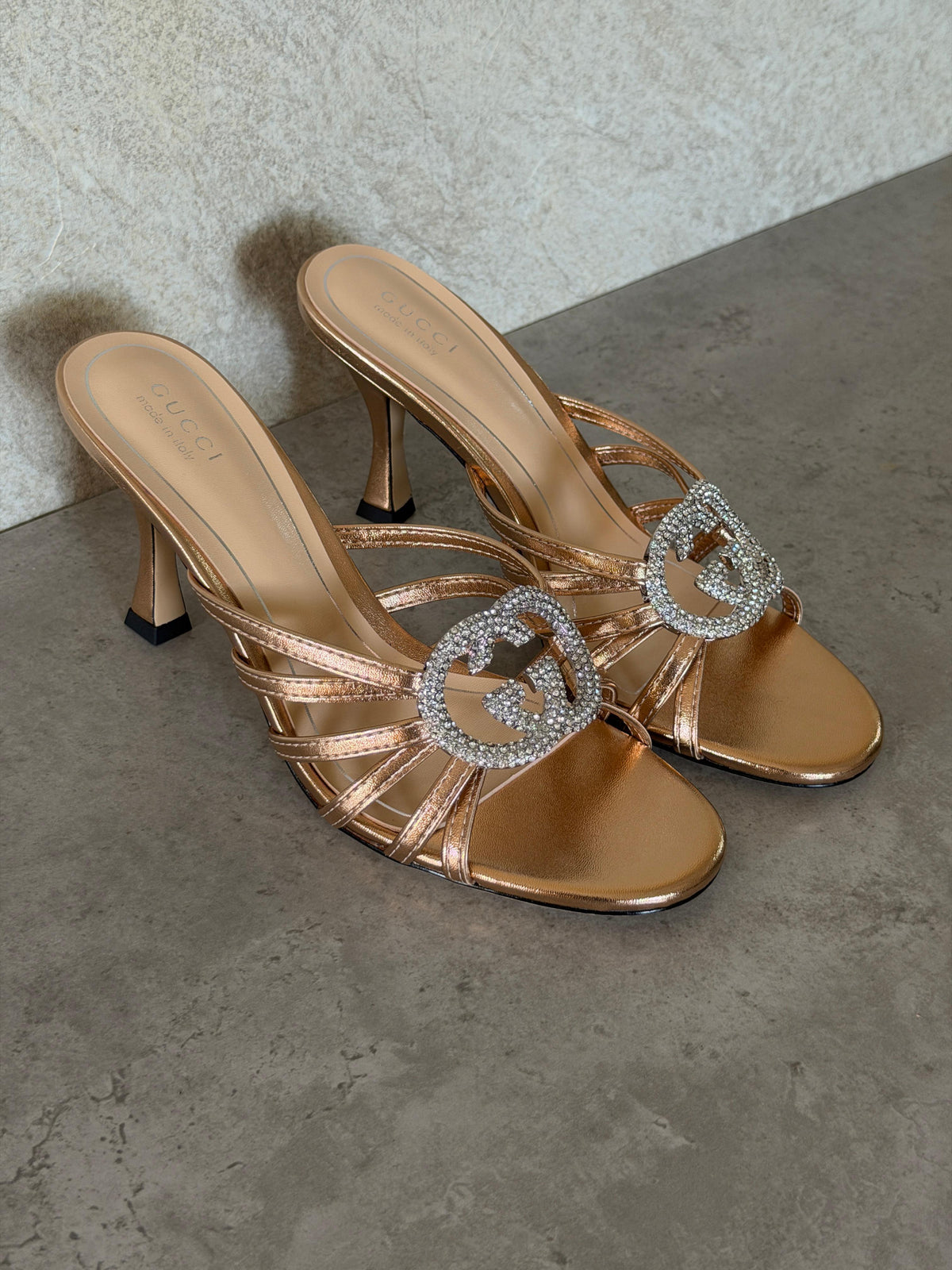 Gucci crystal Interlocking