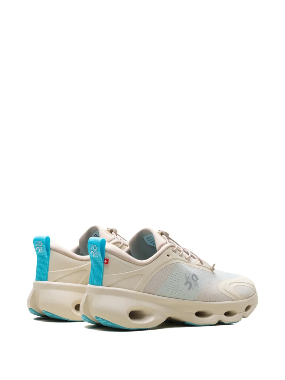 On Cloudsolo logo detail sneakers