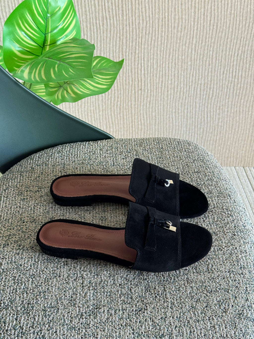 Loro Paina Sandals
