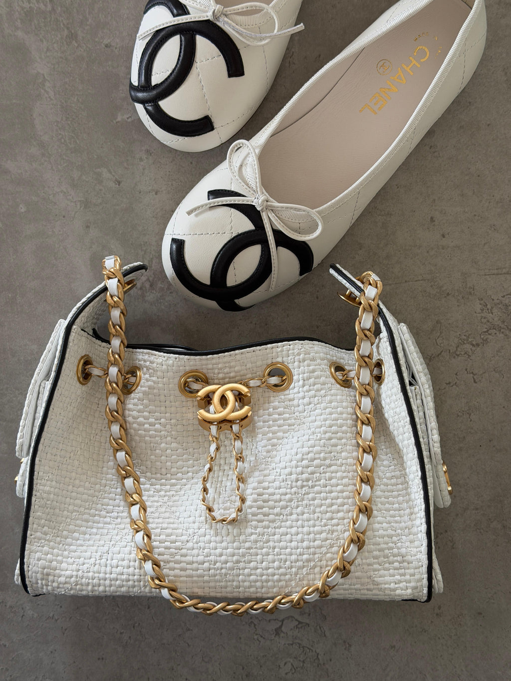 Chanel hobo Small 22cm
Raffia
