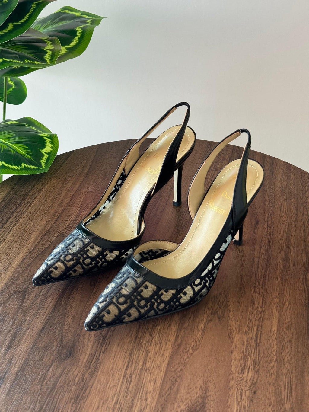 J'Adior Slingback Pump